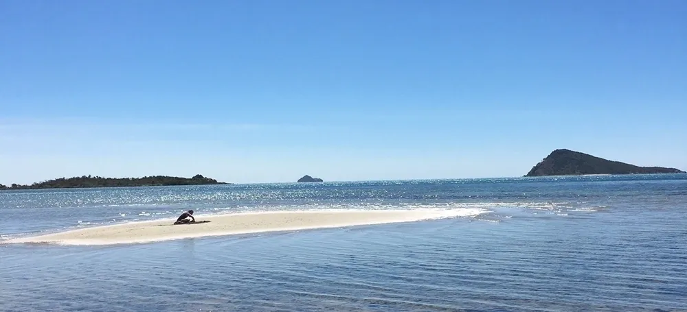Island FM Whitsundays 88.0MHz Airlie Beach Central Queensland